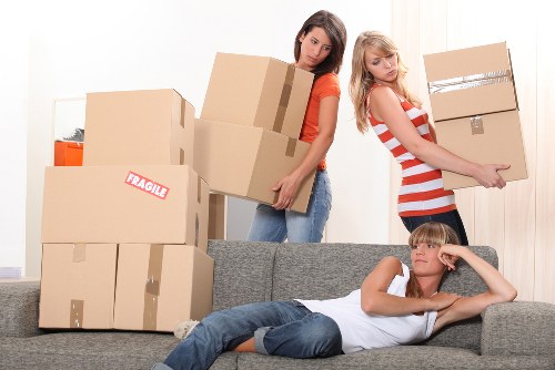 Packing and removals support for Putney homes